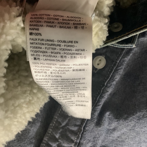 Levi’s Sherpa Denim Jacket - Picture 6 of 6